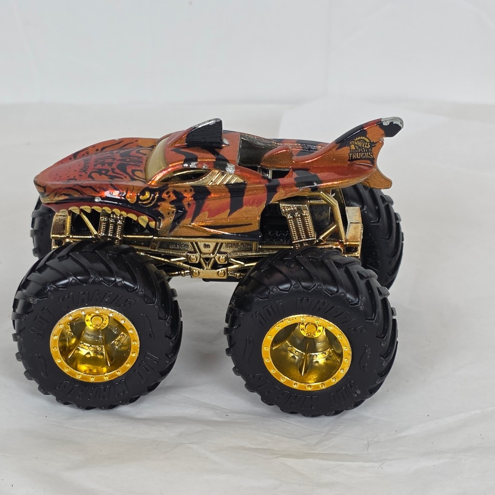 Hot Wheels Monster Trucks Tiger Shark Metallic Orange Gold Chrome 1:64 Scale